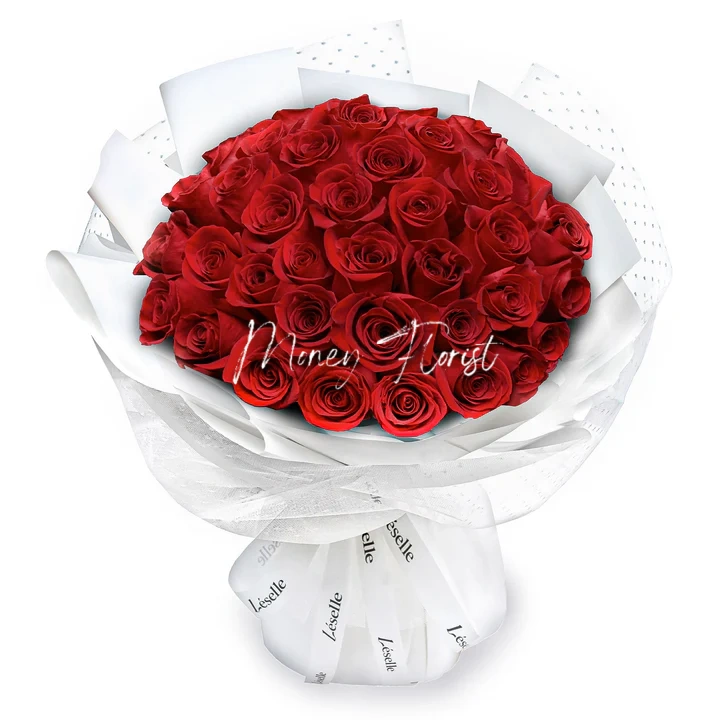 FreshFlowerBouquet-ClassicRedRoses_WhiteWrapper_-33_50_99Roses-min_720x